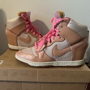 Nike pink vintage sky hi sneaker wedge
